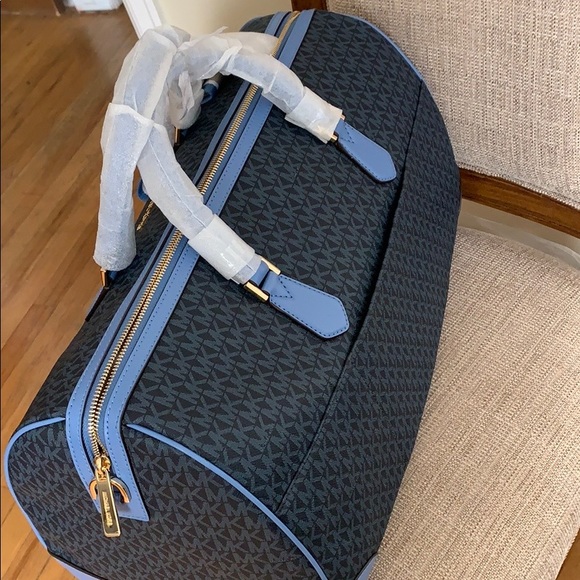 Michael Kors Travel Duffle French Blue - Picture 4 of 7